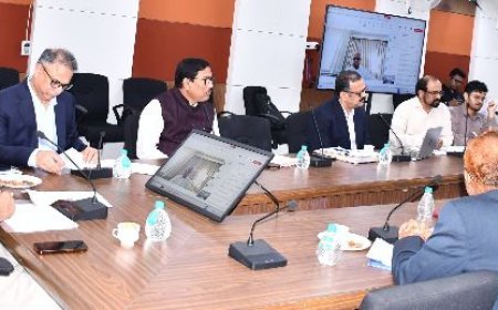 Deputy Chief Minister K V SinghDeo reviews pending electricity dues on industries