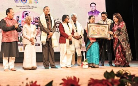 ଆନ୍ତର୍ଜାତୀୟ ଓଡ଼ିଶୀ ନୃତ୍ୟ ଉତ୍ସବ ଏକ ବର୍ଣ୍ଣାଢ୍ୟ ଓ ମନୋଜ୍ଞ ପରିବେଶରେ ରବିନ୍ଦ୍ର ମଣ୍ଡପରେ ଉଦ୍‍ଘାଟିତ