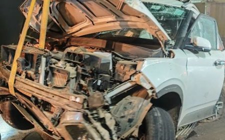 ଘନ କୁହୁଡ଼ି ଯୋଗୁଁ ଗଛରେ ପିଟି ହେଲା କାର୍, ଜଣେ ମୃତ