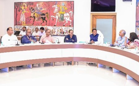 ଦିନ ୧୧ଟା ରୁ ୫ଟା ଏବଂ ରାତି ୯ଟା ରୁ ସକାଳ ୬ଟା ପର୍ଯ୍ୟନ୍ତ ବିଦ୍ୟୁତ କାଟ ନ କରିବାକୁ ମୁଖ୍ୟମନ୍ତ୍ରୀଙ୍କ ନିର୍ଦ୍ଦେଶ