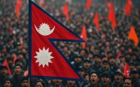 Will Nepalis reinstate monarchy in Kathmandu ?
