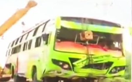 Tourist bus skids off road in Bhubaneswar; one dead, over 15 injured
