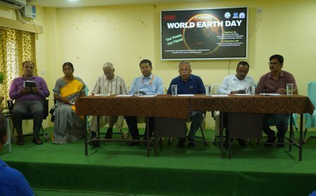 “हमारी शक्ति, हमारी पृथ्वी” विषय पर फकीर मोहन विश्वविद्यालय में मनाया गया पृथ्वी दिवस