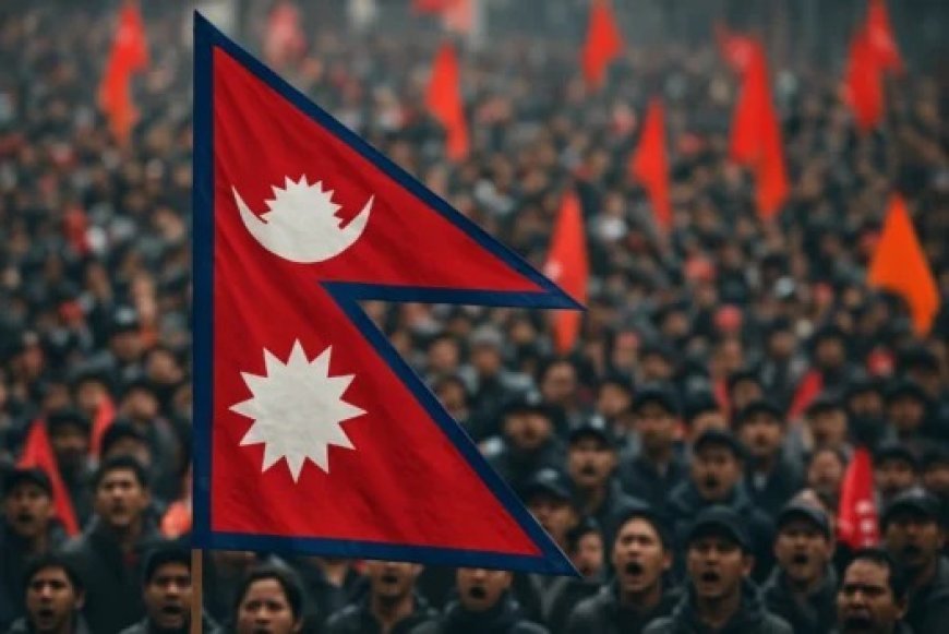 Will Nepalis reinstate monarchy in Kathmandu ?