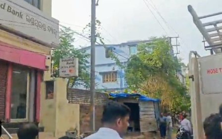 Major fire breaks out at Cafe in Bhubaneswar