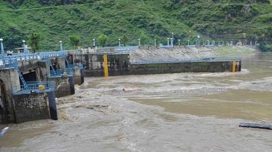 Jhelum overflows, report Pakistan media