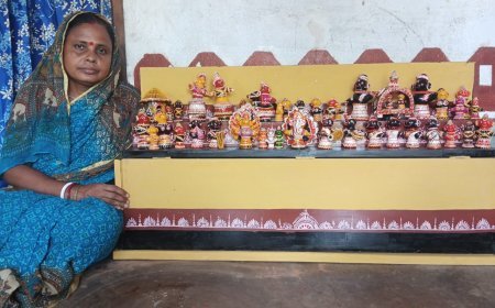 कनकलता दास जोर-शोर से जुटीं 'जउकंढेई विवाह झांकी' निर्माण में