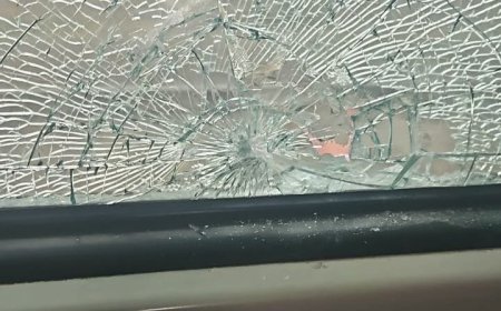 Stones pelted at Tapaswini Express near Jharsuguda