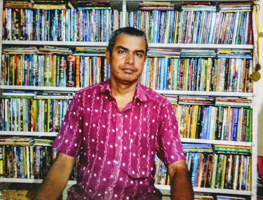 अजब नसे में बिकाश सतपथी: संग्रह कर रहे हैं प्राचीन सामग्री और पोथी
