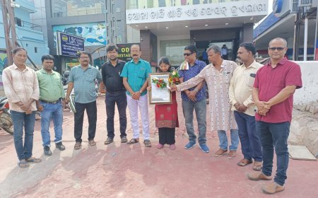 युवा कवयित्री द्युति मोहंती को ‘होराइजन’ सम्मान, फकीरमोहन साहित्य खाटी में हुआ सम्मान समारोह