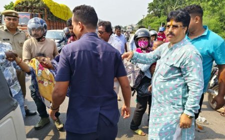 Housing & Urban Development Minister shows humane gesture at accident spot