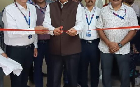 अपने स्थापना दिवस पर भारतीय स्टेट बैंक द्वारा मेगा रक्तदान शिविर का आयोजन