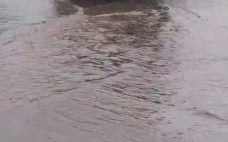 Incessant rainfall inaundates major roads in Jharsuguda