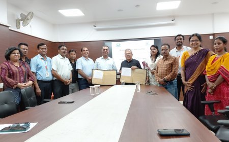 Fakir Mohan University Signs MoU with Emami Paper Mills to Set Up Sanitary Pad Production Unit on Campus