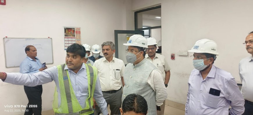Minister H&UD visits RAMANA’s Waste-to-Charcoal Plant in Varanasi showcasing Zero Residue Green Technology