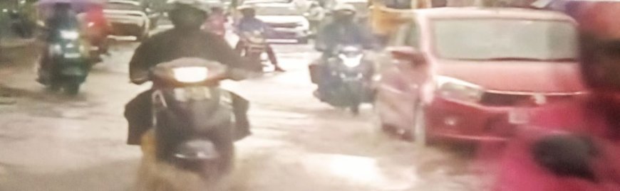 Heavy rainfall triggers waterlogging in Bhubaneswar & Cuttack