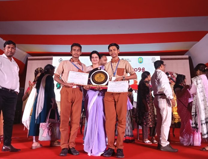 राष्ट्रीय कला उत्सव में ओडिशा का प्रतिनिधित्व करेंगे बालेश्वर टाउन हाई स्कूल के समीर और सुरज