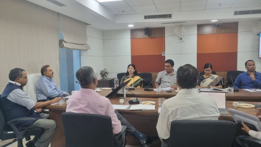 Odisha H&UD department holds discussion with 6th State Finance Commission