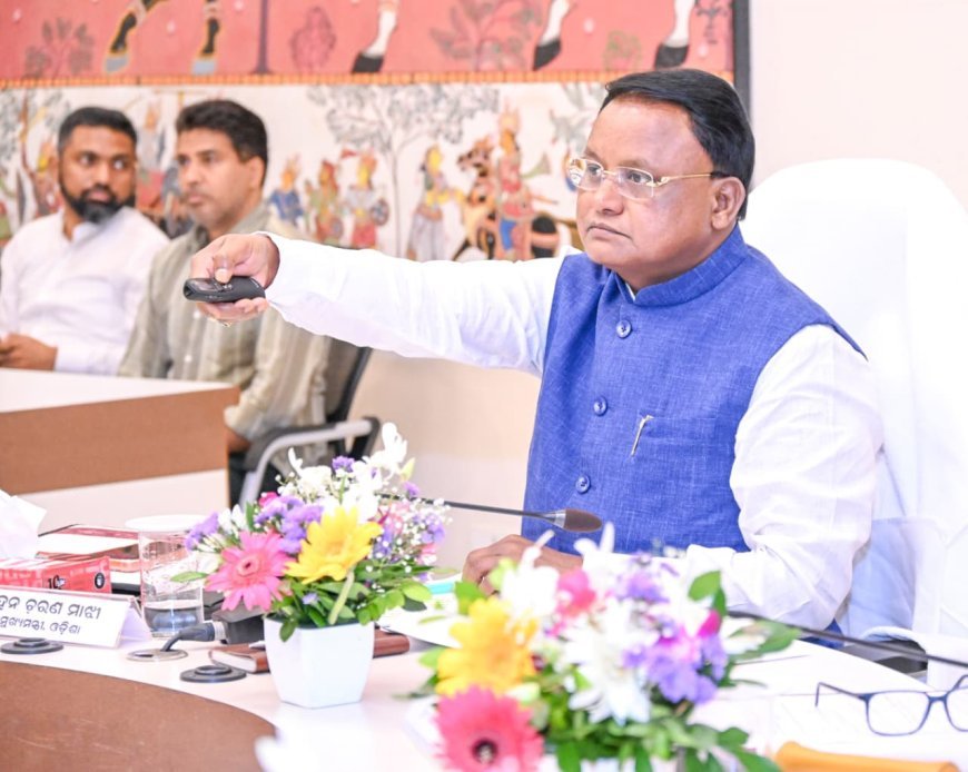 CM distributes first installment under Antyodaya Housing Scheme, lays foundation for 471 Gram Panchayat offices