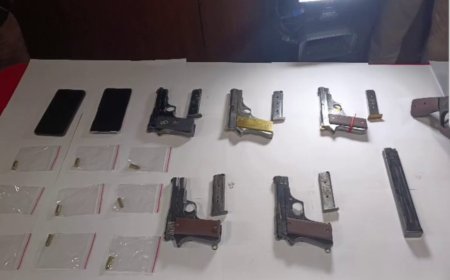 Two members of inter-state robbery gang arrested; carbine & five guns seized
