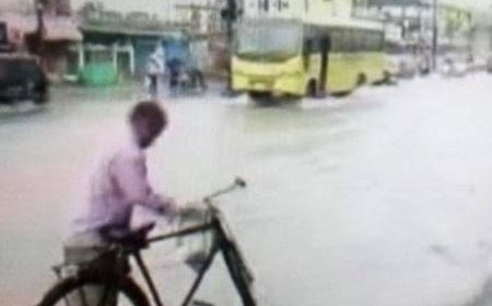 Low pressure area likely to form over  Bay of around November 22