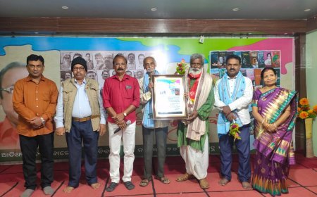 “A poet preserves intellectual reflections for society,” said the guest