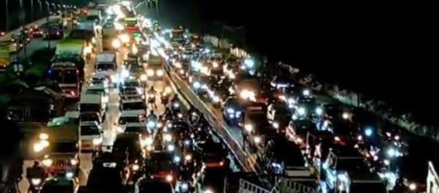 Commissionerate Police bans parking on major roads in Bhubaneswar