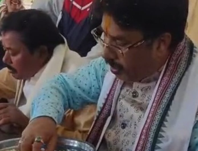 Minister expresses dissatisfaction over food quality at Aahar Centre