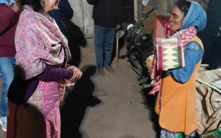 Principal Secretary H&UD conducts late-night inspection of sanitation operations in Bhubaneswar