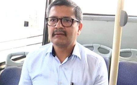 Transport Commissioner reviews situation by travelling on ‘Ama Bus’