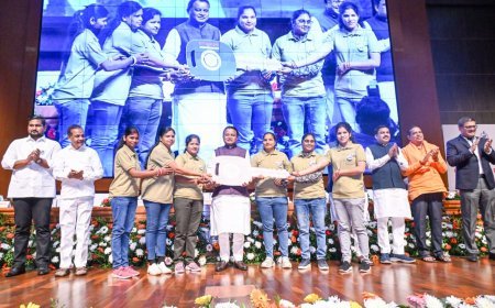Odisha CM lays foundation stones for elevated corridor between Jaydev Vihar and Nandankanan; new Lok Seva Bhawan