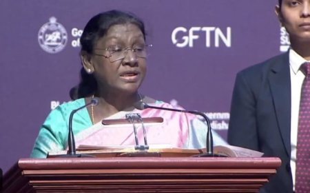 President Droupadi Murmu graces Black Swan Summit India, stresses importance of building capacity to adapt to technological changes