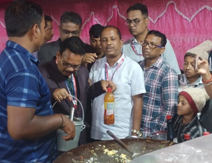 लांगलेश्वर और गड़ा मणित्री के शिवरात्रि मेलों में अस्वच्छ खाद्य स्टॉल पाए गए