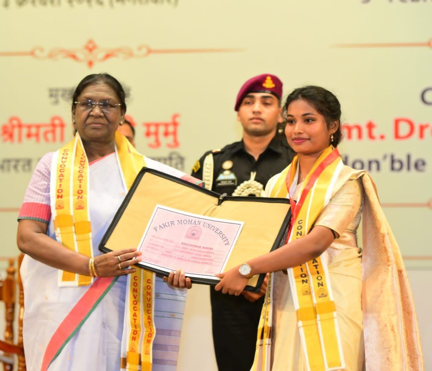 President Droupadi Murmu Graces 12th Convocation of Fakir Mohan University at Balasore 
